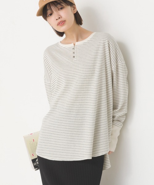 OMNES（オムネス）の「リブ裾ラウンドヘンリーネックプルオーバー（Tシャツ/カットソー・レディース・ブラック系その他/アイボリー/ブラック/グレー系その他/ホワイト系その他/ベージュ系その他/ホワイト系その他2/グレー/ベージュ×ブラック/ラベンダー・FREE）」の4枚目の写真