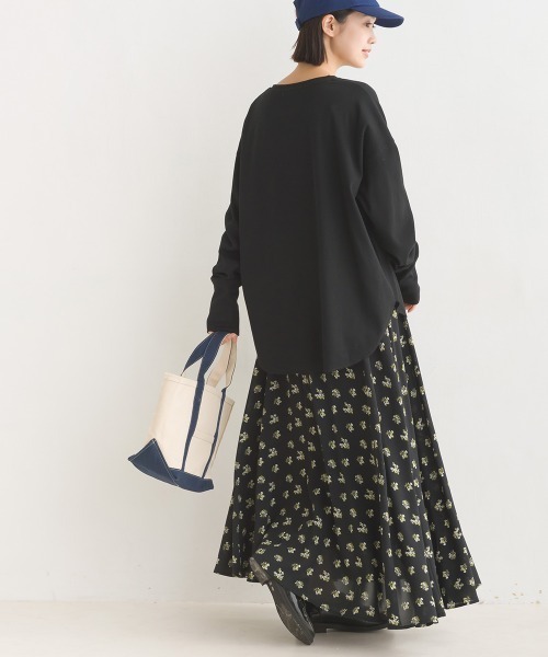 OMNES（オムネス）の「リブ裾ラウンドヘンリーネックプルオーバー（Tシャツ/カットソー・レディース・ブラック系その他/アイボリー/ブラック/グレー系その他/ホワイト系その他/ベージュ系その他/ホワイト系その他2/グレー/ベージュ×ブラック/ラベンダー・FREE）」の14枚目の写真