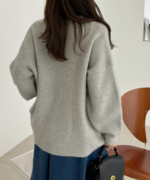 Ada.(エイダ)の「ウエストドローストリングチュニック ニット(ニット/セーター・レディース・アイボリー/ブラウン/グレー・FREE)」の8枚目の写真