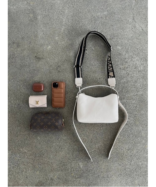 AMAIL（アマイル）の「Bero chameleon bag（ショルダーバッグ・レディース・ベージュ/ブラック・FREE）」の13枚目の写真