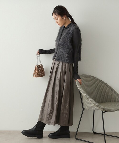 OPAQUE.CLIP（オペークドットクリップ）の「◆シャギーニット ショートベスト【洗濯機洗い可】（ベスト・レディース・チャコールグレー/ベージュ・38/40）」の5枚目の写真