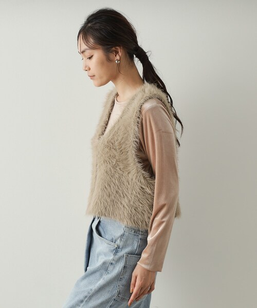 OPAQUE.CLIP（オペークドットクリップ）の「◆シャギーニット ショートベスト【洗濯機洗い可】（ベスト・レディース・チャコールグレー/ベージュ・38/40）」の12枚目の写真