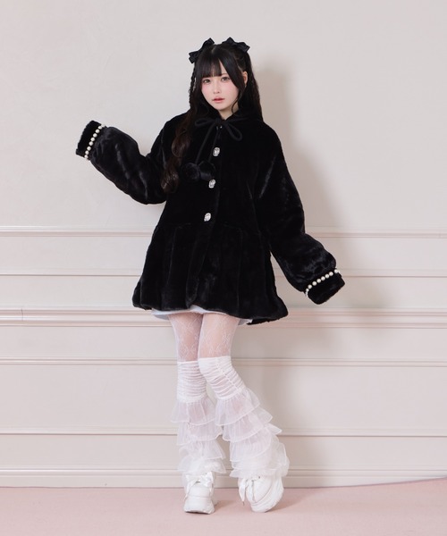 Honey Cinnamon(ハニーシナモン)の「ぽんぽんリボンうさみみエコファーコート(その他アウター・レディース・ブラック/ピンク/ホワイト・FREE)」の10枚目の写真