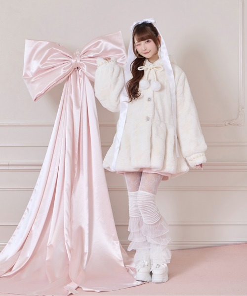 Honey Cinnamon(ハニーシナモン)の「ぽんぽんリボンうさみみエコファーコート(その他アウター・レディース・ブラック/ピンク/ホワイト・FREE)」の6枚目の写真