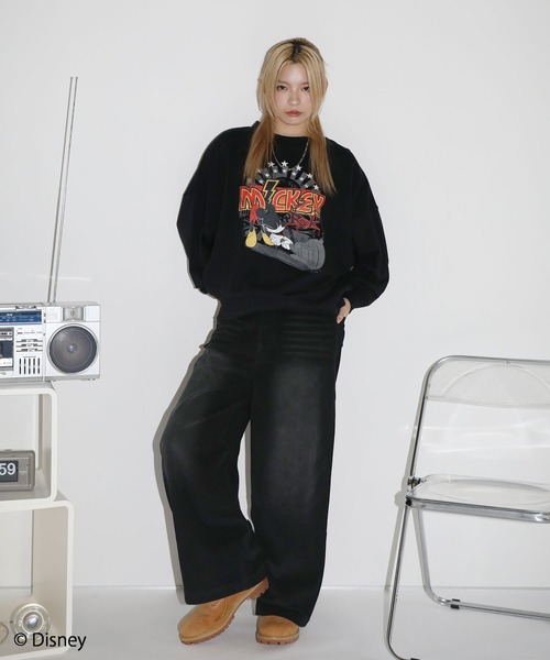 Disney(ディズニー)の「Disney(ディズニー) ミッキー/ 別注ヴィンテージ加工 オーバーサイズクルーネックスウェットプルオーバー(スウェット・メンズ・ブラック系1/ブラック系2/ブラック系3/グレー系1/グレー系2/グレー系3・S/M/L/XL)」の17枚目の写真