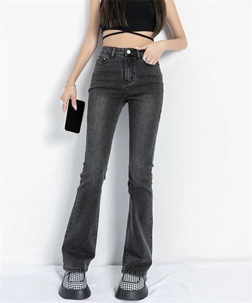 FREE STYLISTS（フリー スタイリスト）の「美脚ハイウエストフレアデニムパンツ（デニムパンツ・レディース・ブラック/ライトブルー・L/XL/2XL/XS/S/M）」の6枚目の写真