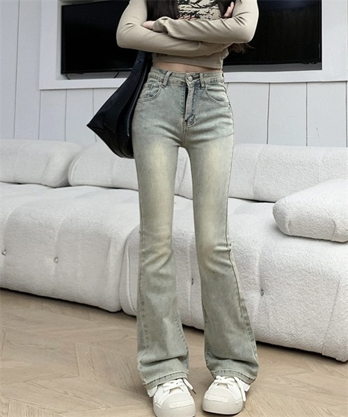 FREE STYLISTS（フリー スタイリスト）の「美脚ハイウエストフレアデニムパンツ（デニムパンツ・レディース・ブラック/ライトブルー・L/XL/2XL/XS/S/M）」の10枚目の写真