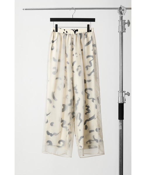 【セール】CHIGNON シアーレイヤーパンツ(その他パンツ)|CHIGNON(シニヨン) 【セール】CHIGNON シアーレイヤーパンツ(その他パンツ)|CHIGNON(シニヨン)