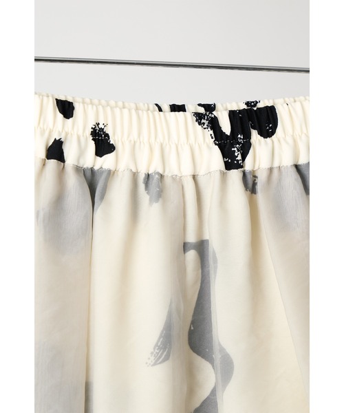 【セール】CHIGNON シアーレイヤーパンツ(その他パンツ)|CHIGNON(シニヨン) 【セール】CHIGNON シアーレイヤーパンツ(その他パンツ)|CHIGNON(シニヨン)