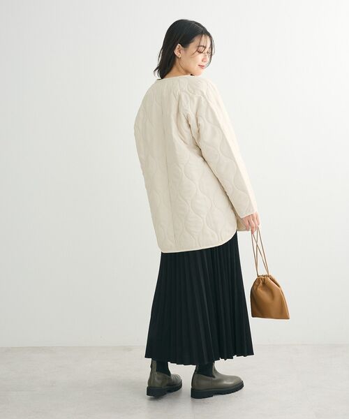 Green Parks(グリーンパークス)の「撥水加工 キルティングZIPブルゾン(ブルゾン・レディース・ブラック/ハウンドトゥース/グレイッシュベージュ/ホワイト系その他2・FREE)」の18枚目の写真