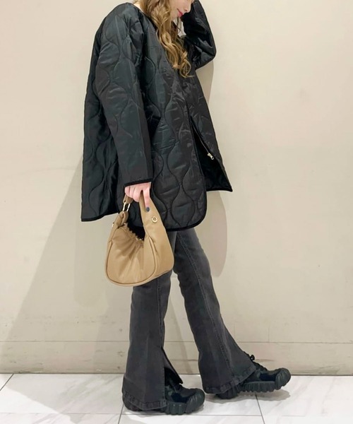 Green Parks(グリーンパークス)の「撥水加工 キルティングZIPブルゾン(ブルゾン・レディース・ブラック/ハウンドトゥース/グレイッシュベージュ/ホワイト系その他2・FREE)」の9枚目の写真