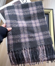 2ly2（トゥーリートゥー）の「クラシックチェック柄 ボリュームたっぷり フリンジマフラー（マフラー）」