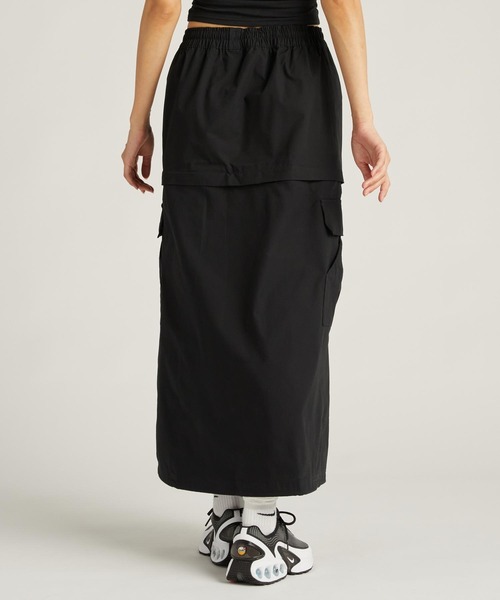 NIKE（ナイキ）の「ナイキ スポーツウェア エッセンシャル ウィメンズ ミッドライズ ウーブン カーゴ ミディ スカート / Nike Sportswear Essential Women's Mid-Rise Woven Cargo Midi Skirt FV7504-010 Black（スカート・レディース・ブラック・S/M/L/XL/XS）」の10枚目の写真