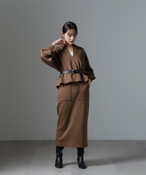 NANO universe（ナノユニバース）の「裏起毛ダンボールカットキーネックトップス（セットアップ可）（Tシャツ/カットソー・レディース・ブラック/ベージュ/キャメル・FREE）」の16枚目の写真