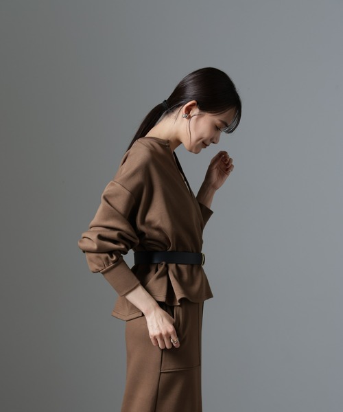 NANO universe（ナノユニバース）の「裏起毛ダンボールカットキーネックトップス（セットアップ可）（Tシャツ/カットソー・レディース・ブラック/ベージュ/キャメル・FREE）」の13枚目の写真