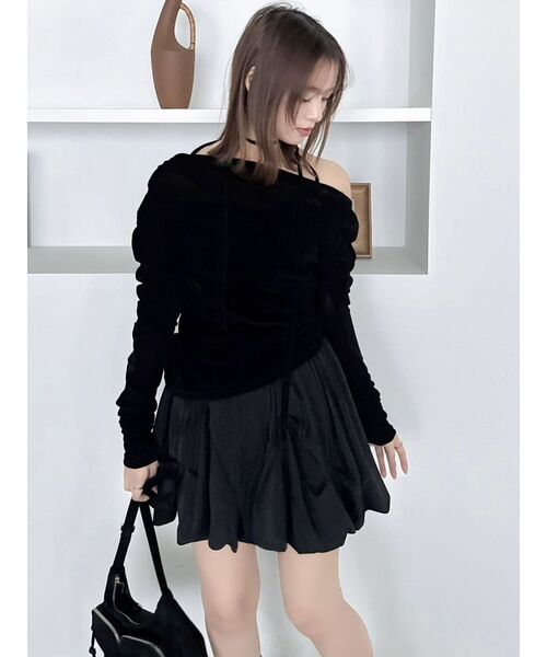 dazzlin（ダズリン）の「アシメギャザーシアーベロアカットソー（Tシャツ/カットソー・レディース・オフホワイト/ブラック・FREE）」の16枚目の写真