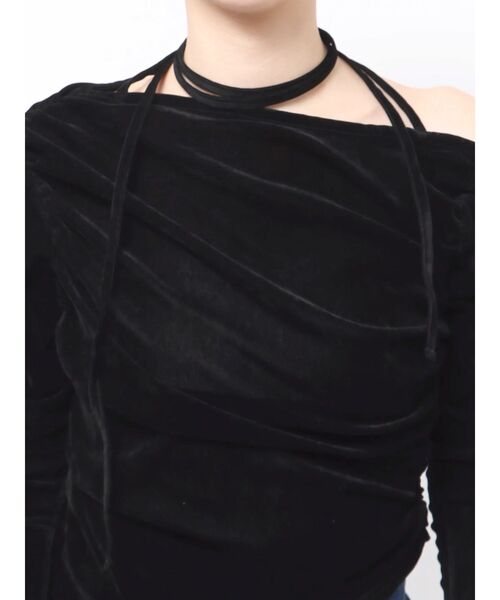 dazzlin（ダズリン）の「アシメギャザーシアーベロアカットソー（Tシャツ/カットソー・レディース・オフホワイト/ブラック・FREE）」の6枚目の写真