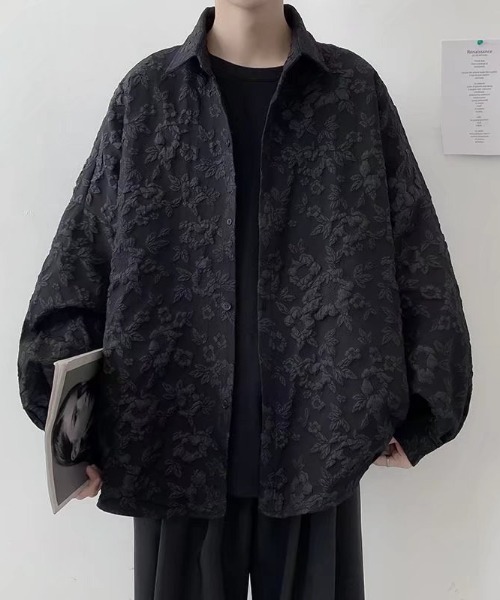 link lot(リンクロット)の「エンボスフラワー オーバーサイズ長袖シャツ(シャツ/ブラウス・メンズ・ブラック/ホワイト・M/L)」の2枚目の写真