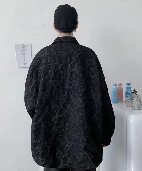 link lot(リンクロット)の「エンボスフラワー オーバーサイズ長袖シャツ(シャツ/ブラウス・メンズ・ブラック/ホワイト・M/L)」の9枚目の写真