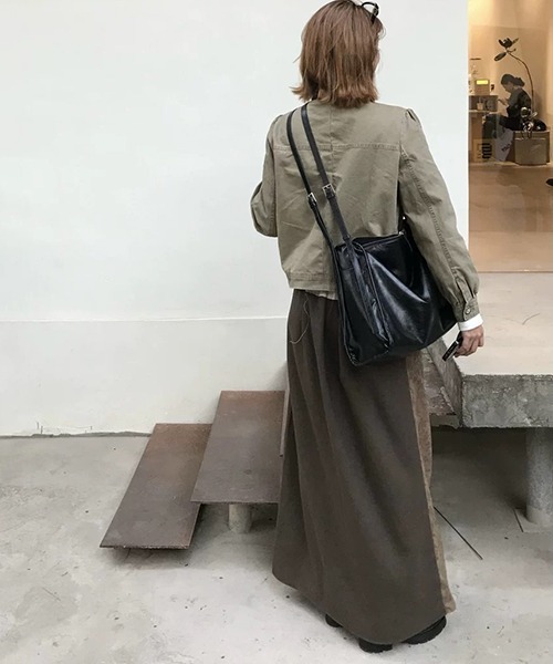 gossip!ロサンゼルス(ゴシップロサンゼルス)の「大容量バッグ ショルダーバッグ ショルダーバッグ 斜め掛けバッグ 通勤 通学に 2WAY(ショルダーバッグ・レディース・ブラック/ブラウン・FREE)」の1枚目の写真