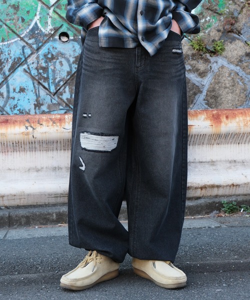 WEGO（ウィゴー）の「WEGO/スーパーバギーダメージデニムパンツ（デニムパンツ・メンズ・ブラック系3/スカイブルー/その他1/その他2/その他4/その他3・MEDIUM/LARGE）」の22枚目の写真