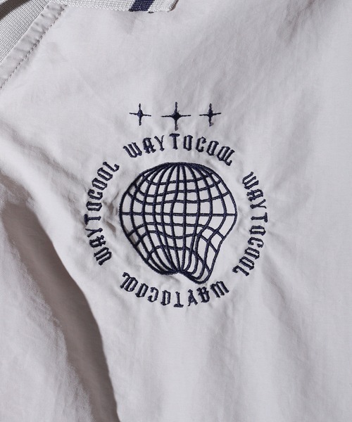 SUGGESTION(サジェッション)の「Uniform design nylon pullover / ユニフォームデザイン ナイロンプルオーバー unisex(その他トップス・メンズ・ライトグレー/ワイン/ブラック・M/L)」の8枚目の写真