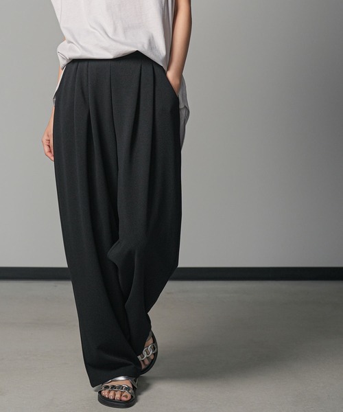 【関税込み】lesugiatelier ブラック タックパンツ ワイドタックパンツ / GRACE CONTINENTAL | GRACE CONTINENTAL
