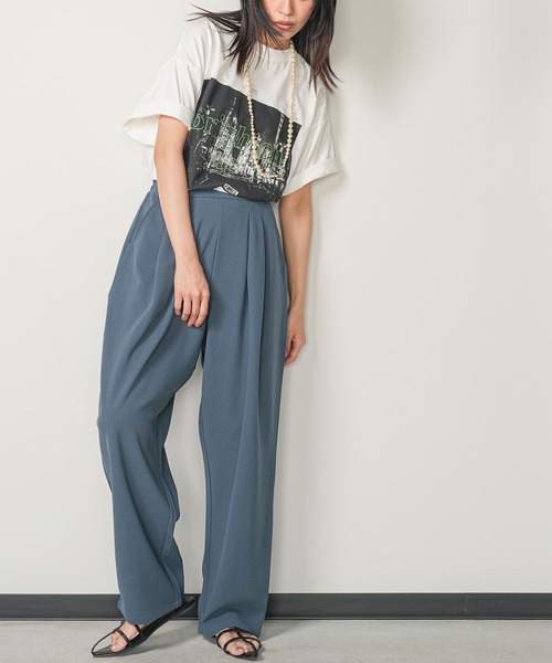 mili an deni(ミリアンデニ)の「カットジョーゼットタックパンツ(スラックス・レディース・チャコールグレー/ブラック/ライトグレー・M)」の11枚目の写真