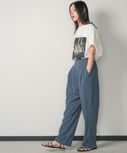 mili an deni(ミリアンデニ)の「カットジョーゼットタックパンツ(スラックス・レディース・チャコールグレー/ブラック/ライトグレー・M)」の12枚目の写真