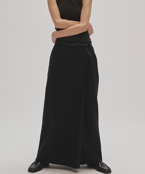 TODAYFUL(トゥデイフル)の「TODAYFUL Twill Wrap Skirt(スカート・レディース・ブラック/ブラウン・36/38)」の2枚目の写真