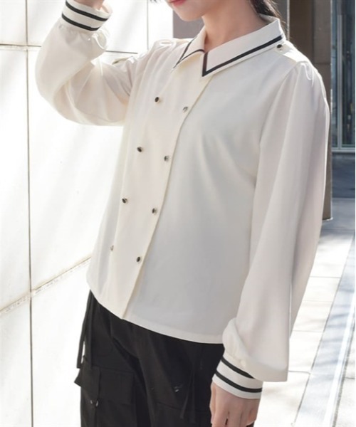 axes femme(アクシーズファム)の「Wボタンミリタリー配色ブラウス(シャツ/ブラウス・レディース・キナリ/ネイビー/ベージュ・FREE)」の1枚目の写真