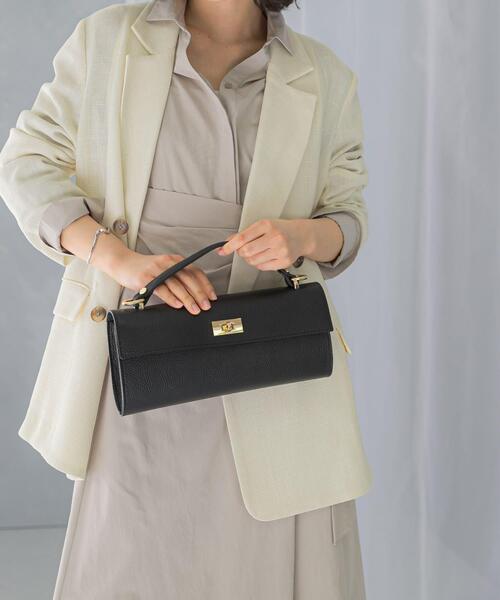 AULENTTI（オウレンティ）の「AULENTTI　ワイドショルダーBAG（ショルダーバッグ・レディース・ブラック/ベージュ・-）」の6枚目の写真