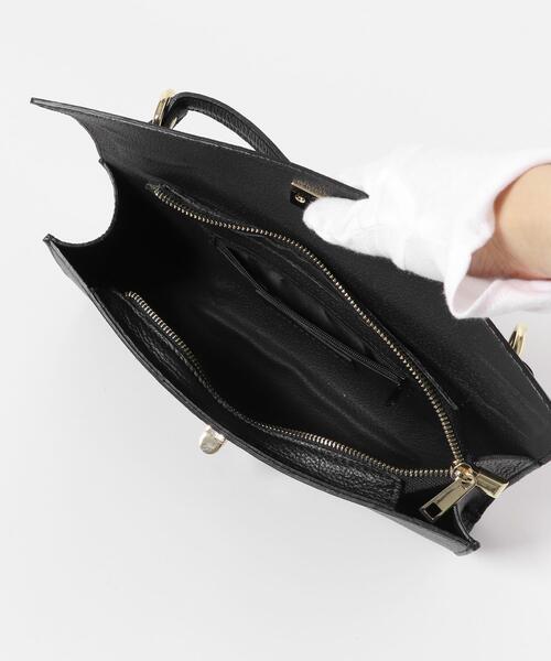 AULENTTI（オウレンティ）の「AULENTTI　ワイドショルダーBAG（ショルダーバッグ・レディース・ブラック/ベージュ・-）」の11枚目の写真