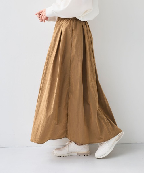 CROSS FUNCTION（クロスファンクション）の「《撥水》アクティかる ブライトナイロン撥水フレアスカート【CF/クロスファンクション】（スカート・レディース・ブラック/ブラウン・LL/L/M）」の4枚目の写真