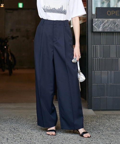 Jines（ジネス）の「タックワイドパンツ【2サイズ展開】（その他パンツ・レディース・ネイビー/ベージュ・36/38）」の2枚目の写真