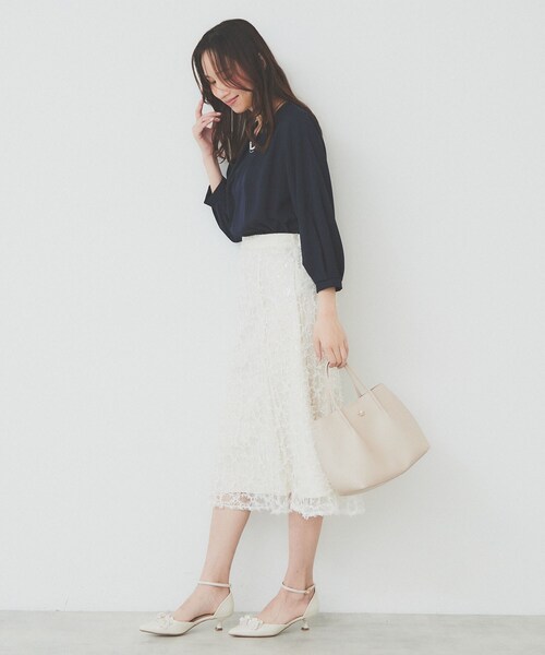 index（インデックス）の「2WAYキーネックタックブラウス【洗濯機洗い可/防シワ】（シャツ/ブラウス・レディース・ライトイエロー系/ホワイト系4/サンドベージュ/ネイビー・36/38/40/42）」の20枚目の写真