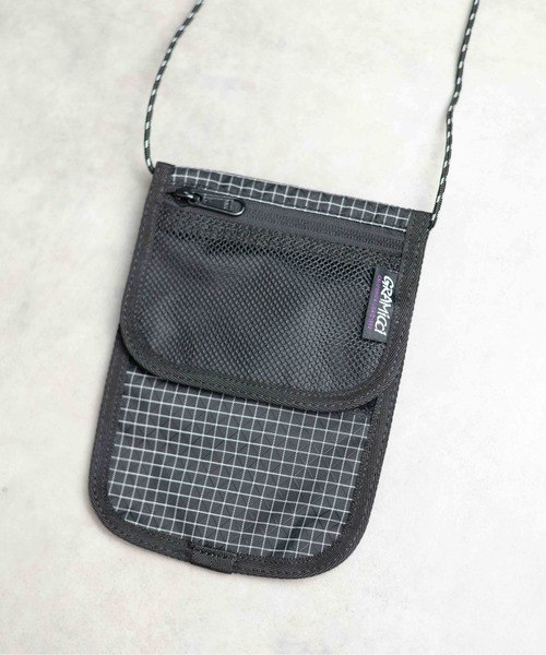 Gramicci(グラミチ)の「【63】【GRAMICCI(グラミチ) 】RIPSTOP NECK POUCH(ショルダーバッグ・メンズ・ブラック・FREE)」の10枚目の写真