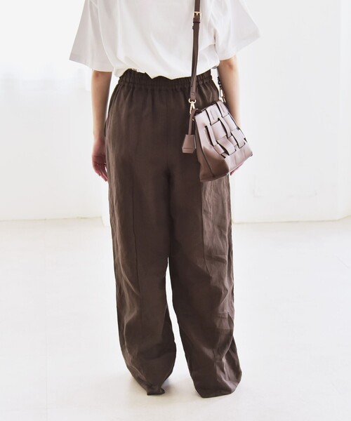 quaranciel(カランシエル)の「quaranciel:〈洗濯機可能〉ラミー ピンタック ワイド イージー パンツ(その他パンツ・レディース・ブラウン/ブラック・36/38/40)」の21枚目の写真