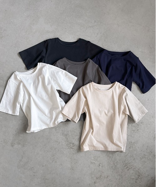 ad thie(アドティエ)の「ベーシック コンパクトTシャツ(Tシャツ/カットソー・レディース・チャコール/ネイビー/オフホワイト/ナチュラル/ブラック・FREE)」の7枚目の写真