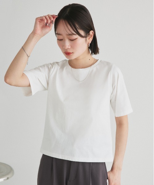 ad thie(アドティエ)の「ベーシック コンパクトTシャツ(Tシャツ/カットソー・レディース・チャコール/ネイビー/オフホワイト/ナチュラル/ブラック・FREE)」の14枚目の写真