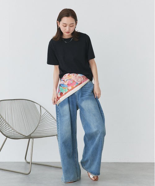 ad thie(アドティエ)の「ベーシック コンパクトTシャツ(Tシャツ/カットソー・レディース・チャコール/ネイビー/オフホワイト/ナチュラル/ブラック・FREE)」の19枚目の写真