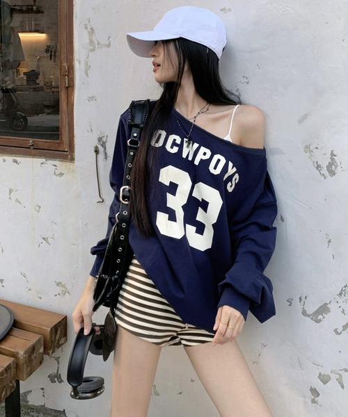 VIBGYOR(ヴィブジョー)の「【EIZZ/アイズ】オフショル ロゴプリント ビッグ Tシャツ(Tシャツ/カットソー・レディース・ネイビー/グレー・FREE)」の8枚目の写真