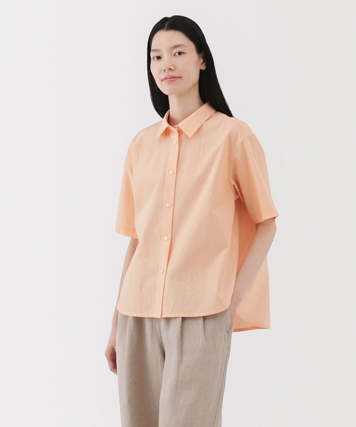 無印良品（ムジルシリョウヒン）の「婦人　涼感　レギュラーカラー半袖シャツ（シャツ/ブラウス・レディース・ライトオレンジ系/サックスブルー系/ブラック/ホワイト・XL/L/M/S）」の4枚目の写真