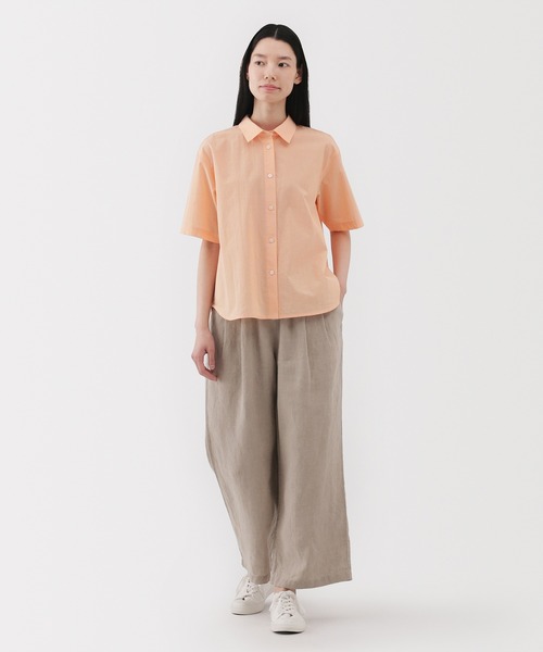 無印良品（ムジルシリョウヒン）の「婦人　涼感　レギュラーカラー半袖シャツ（シャツ/ブラウス・レディース・ライトオレンジ系/サックスブルー系/ブラック/ホワイト・XL/L/M/S）」の17枚目の写真