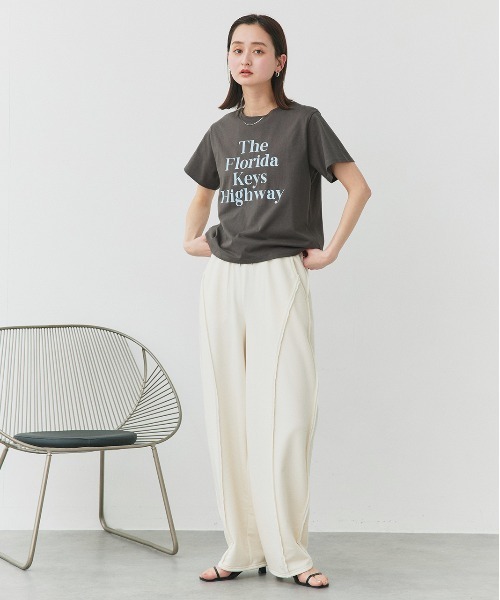 ad thie(アドティエ)の「ベーシックロゴ プリントTシャツ(Tシャツ/カットソー・レディース・ブルー/ナチュラル/ブラック/ホワイト×グリーン/ホワイト×ブラック/チャコール・FREE)」の8枚目の写真