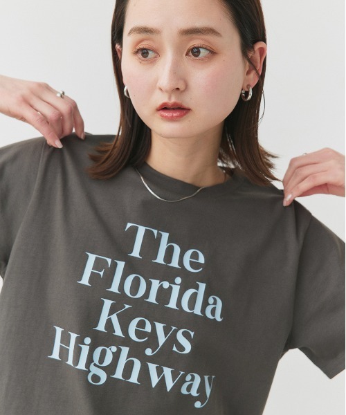 ad thie(アドティエ)の「ベーシックロゴ プリントTシャツ(Tシャツ/カットソー・レディース・ブルー/ナチュラル/ブラック/ホワイト×グリーン/ホワイト×ブラック/チャコール・FREE)」の9枚目の写真