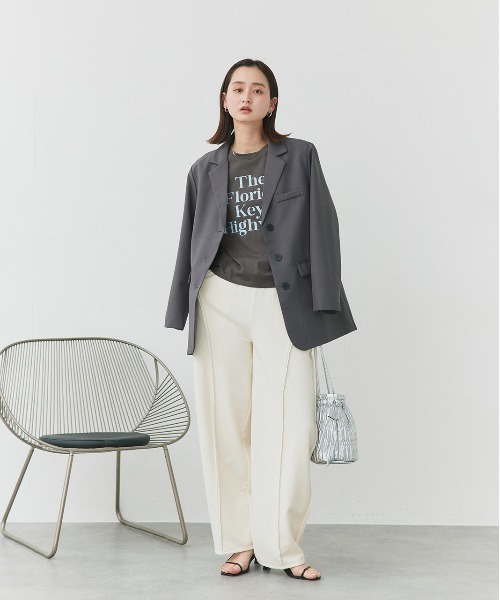 ad thie(アドティエ)の「ベーシックロゴ プリントTシャツ(Tシャツ/カットソー・レディース・ブルー/ナチュラル/ブラック/ホワイト×グリーン/ホワイト×ブラック/チャコール・FREE)」の12枚目の写真