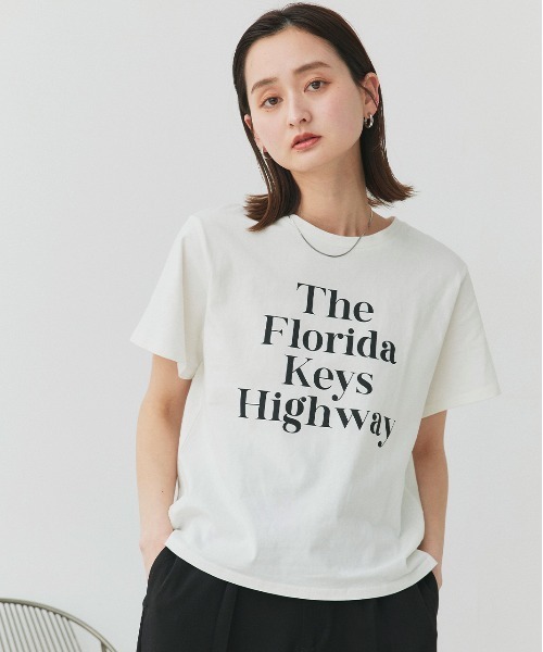 ad thie(アドティエ)の「ベーシックロゴ プリントTシャツ(Tシャツ/カットソー・レディース・ブルー/ナチュラル/ブラック/ホワイト×グリーン/ホワイト×ブラック/チャコール・FREE)」の15枚目の写真