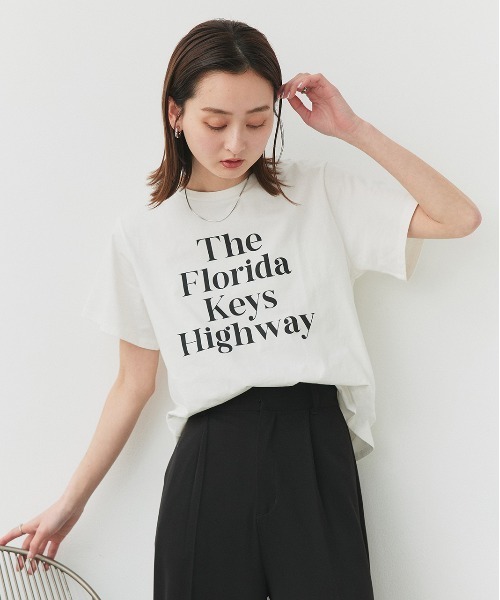 ad thie(アドティエ)の「ベーシックロゴ プリントTシャツ(Tシャツ/カットソー・レディース・ブルー/ナチュラル/ブラック/ホワイト×グリーン/ホワイト×ブラック/チャコール・FREE)」の16枚目の写真