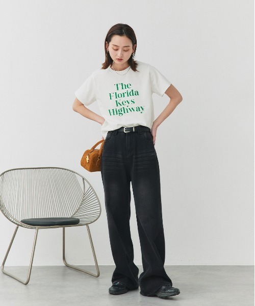 ad thie(アドティエ)の「ベーシックロゴ プリントTシャツ(Tシャツ/カットソー・レディース・ブルー/ナチュラル/ブラック/ホワイト×グリーン/ホワイト×ブラック/チャコール・FREE)」の20枚目の写真